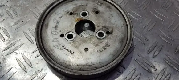 Audi A6 S6 C5 4B Power steering pump pulley 059145255
