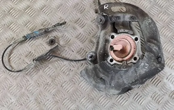 BMW 5 E39 Front wheel hub spindle knuckle