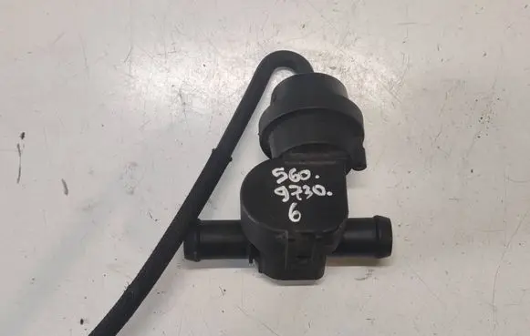 Volvo S60 Coolant heater control valve 31338891