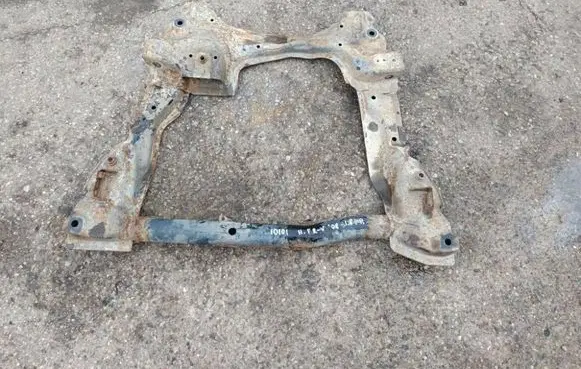 Honda FR-V Front subframe 10101