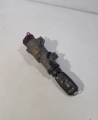 Volkswagen Polo IV 9N3 Ignition lock 4B0905851Q