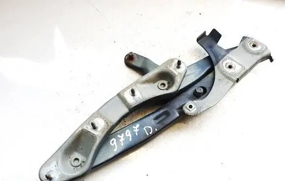 Mercedes-Benz C W202 Tailgate/trunk/boot hinge