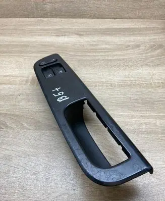Volkswagen PASSAT B5.5 Electric window control switch 1J3959857