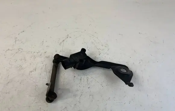 Audi RS5 Rear air suspension level height sensor 1T0907503A
