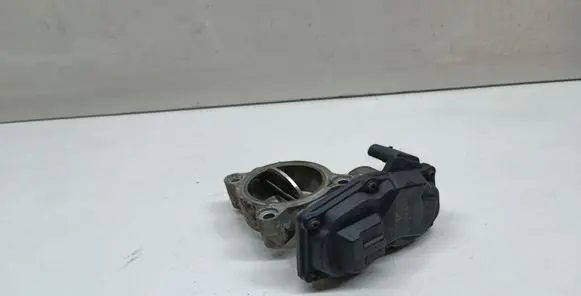 BMW X3 F25 Throttle valve 7810752 13547810752