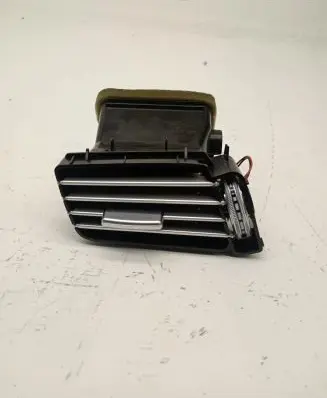 Mercedes-Benz CLS C218 X218 Dashboard side air vent grill/cover trim A2188300954