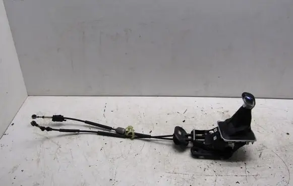 Citroen C3 Gear selector/shifter in gearbox 9808161480