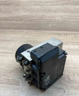 BMW 3 E46 ABS Pump 6751768 6751767
