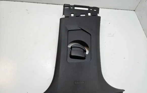 (B) pillar trim (top)