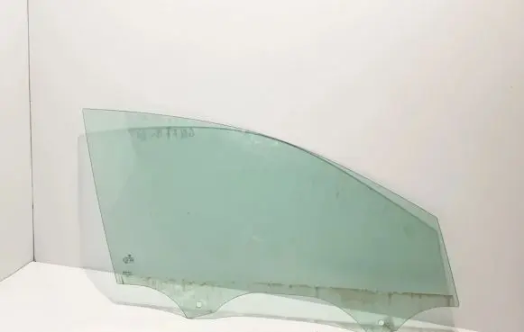 Volkswagen Golf VII Front door window glass four-door 5G4845202B