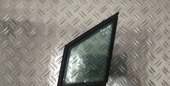 Toyota Corolla Verso AR10 Front door vent window glass four-door 682160F010