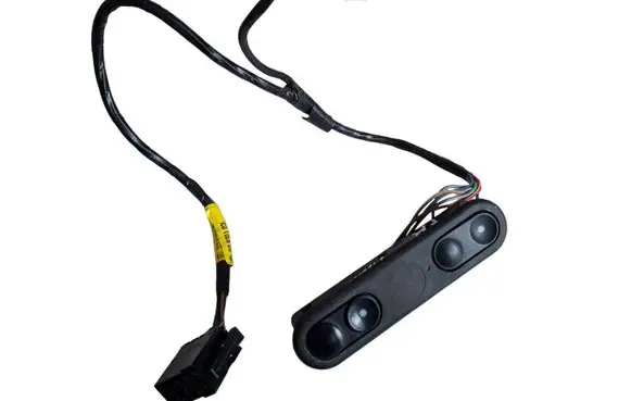 Opel Frontera A Electric window control switch 03930107 0393D107 90292860