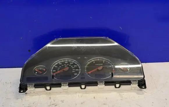 Volvo XC90 Speedometer (instrument cluster) 30682286 8691648