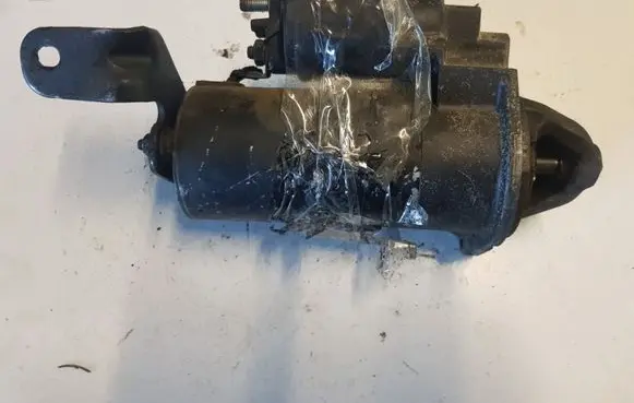 Opel Zafira A Starter motor
