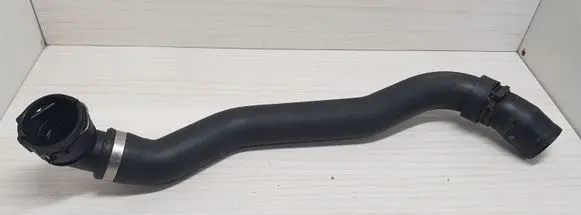 Porsche Cayenne (9PA) Engine coolant pipe/hose 7L6122101H
