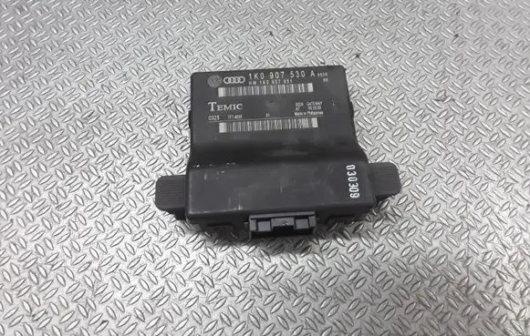 Volkswagen Touran I Gateway control module 1K0907530