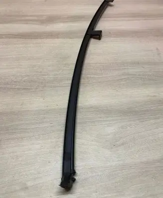 Toyota RAV 4 (XA50) Rear door window/glass frame 