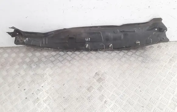 Nissan Qashqai Other engine bay part