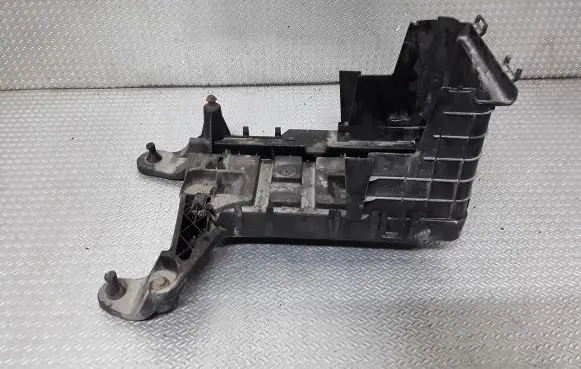 Skoda Octavia Mk2 (1Z) Battery tray 1K0915333C