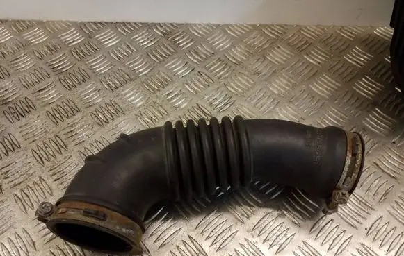Mazda CX-7 Air intake hose/pipe K3804