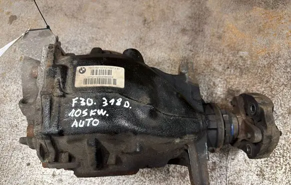 BMW 3 F30 F35 F31 Rear differential 7605589 E270912 0712112306580003
