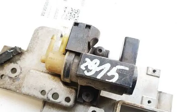 Volvo S80 Turbo solenoid valve 70232502 31293961