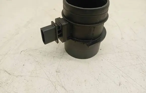 Audi A4 S4 B8 8K Mass air flow meter 03G906461C 0281002735