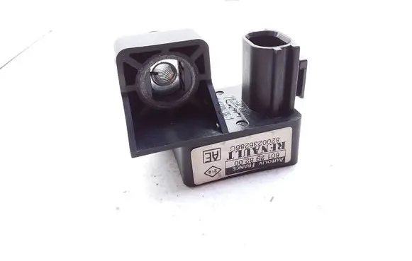 Renault Megane II Airbag deployment crash/impact sensor 8200236286C 601298200
