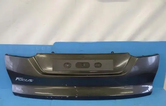 Ford Focus Tailgate trim