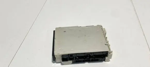 Toyota RAV 4 (XA50) BSM Control unit 8273042890 39002