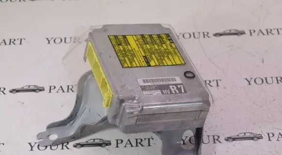Lexus RX 330 - 350 - 400H Airbag control unit/module 8917048140
