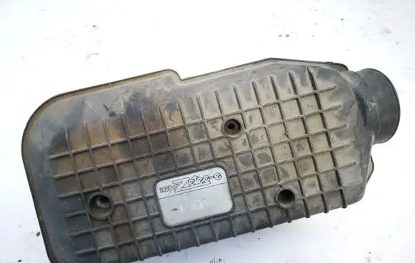 Ford Mondeo MK II Intake resonator 98bb9f763ab 98bb-9f763-ab