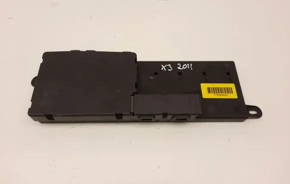Jaguar XJ X351 Fuse module 318986049