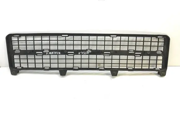 Peugeot Partner Front bumper lower grill 9643804077 K4334