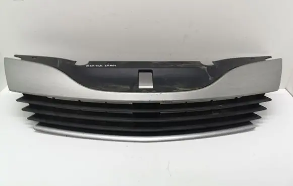 Renault Laguna II Front grill