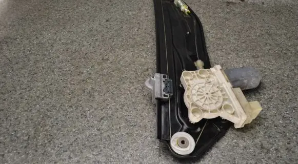 BMW 7 E65 E66 Sliding door window regulator with motor 7138864