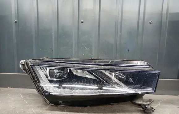Skoda Octavia Mk4 LED Daytime headlight 5E4941016B