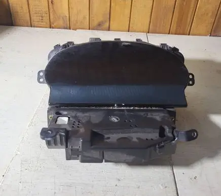 Toyota Yaris Speedometer (instrument cluster) 8380052510 4573000421