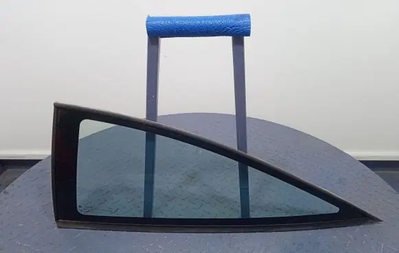 Opel Calibra Rear side window