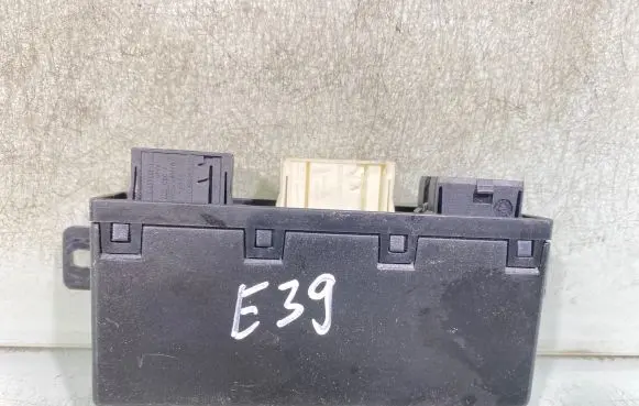 BMW 5 E39 Comfort/convenience module 69042549 689667
