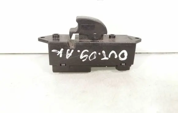Mitsubishi Outlander Electric window control switch C8DD604M 8608A063
