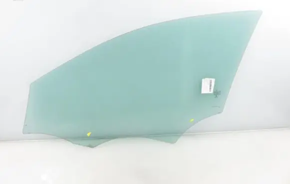 Mercedes-Benz A W176 Front door window glass four-door 