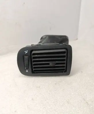 Fiat Strada Dash center air vent grill 735315841