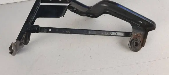 Audi A6 S6 C6 4F Intercooler pipe mounting bracket 4F0145814