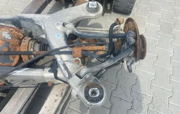 Mercedes-Benz E W211 Rear axle beam with reductor 