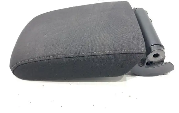 Volkswagen Golf VII Armrest 