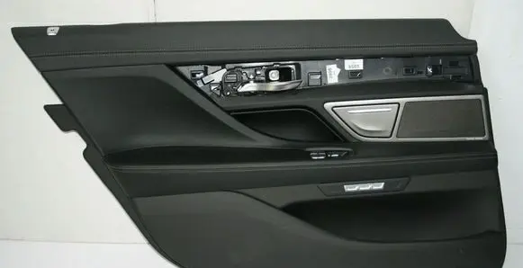 BMW 7 G11 G12 Rear door card panel trim 