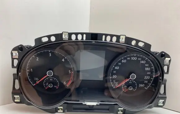 Volkswagen Golf VII Speedometer (instrument cluster) 5G1920751
