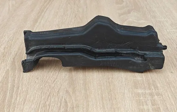 Other engine bay part
