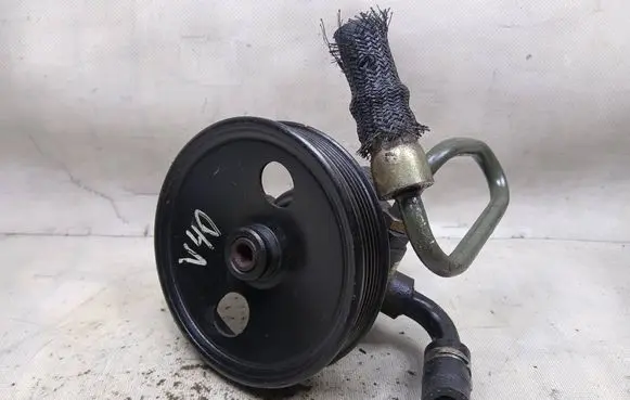 Volvo V40 Power steering pump 9125202